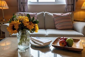 The Mallyan Spout Hotel