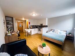 Student Only Panmure Court