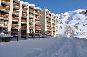 Ski-in Apartment for 6 Guests