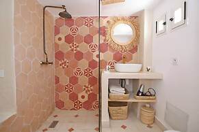 Riad larbi khalis