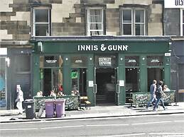 Central Edinburgh Flat Sleep 6, Minutes From old Town