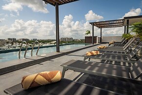 Cumbres Garden luxury apartments