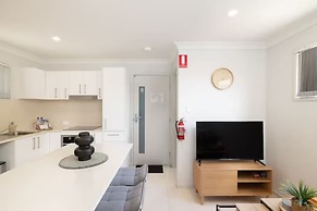 Smart Suites Self Check-in Apartments - 35A Freney