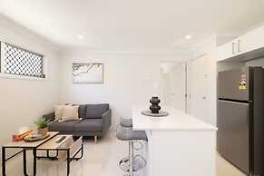 Smart Suites Self Check-in Apartments - 35A Freney