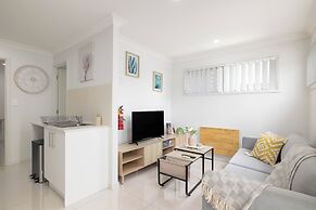 Smart Suites Self Check-in Apartments - 35A Freney