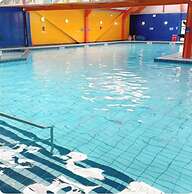 Harwich - Caravan - Sleeps 10 - Garden - Pool