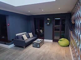 Dancenter Birmingham Airport Near Nec