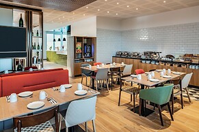 Holiday Inn Express and Suites Reims Rives De Vesle by IHG