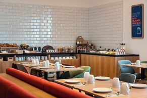 Holiday Inn Express and Suites Reims Rives De Vesle by IHG