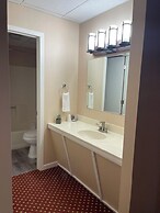 Fletchys Pictured Rocks Resort