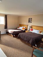 Fletchys Pictured Rocks Resort