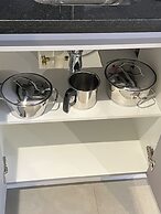 Studio 230m do Metro 5min do Consulado