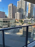 Studio 230m do Metro 5min do Consulado