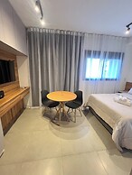 Studio 230m do Metro 5min do Consulado