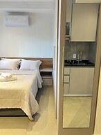 Studio 230m do Metro 5min do Consulado