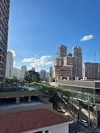 Studio 230m do Metro 5min do Consulado