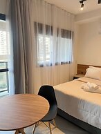 Studio 230m do Metro 5min do Consulado