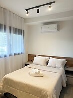 Studio 230m do Metro 5min do Consulado