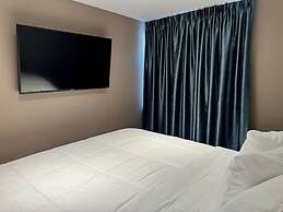 ROSE HOTEL BRONX