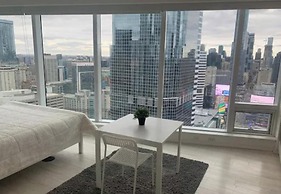 Waterfront Yonge Suites