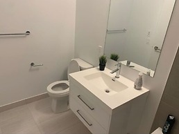 Waterfront Yonge Suites