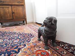 Charming 6 Bdrm Countryside Stay