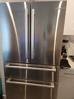 Signature Airport Proximity suite