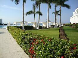 Aria Ocean Beachfront Condos