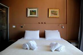 Rivadavia Apartments