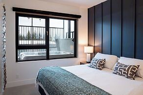 Knuckle Hucks by Revelstoke Vacations