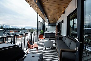 Knuckle Hucks by Revelstoke Vacations