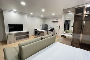 Tj 4711 Residence