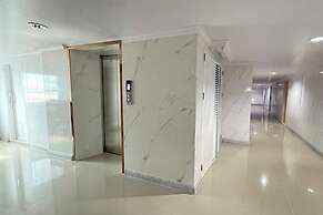 Tj 4711 Residence