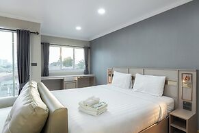 Tj 4711 Residence
