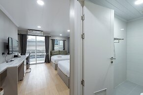 Tj 4711 Residence