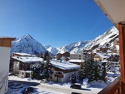 Alpine Comfort With Balcony