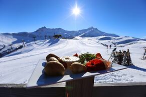 Studio in Doucy With Mountain Views