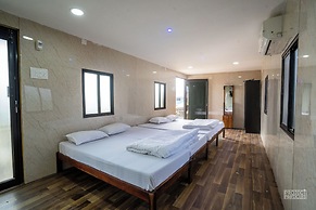 I-ROOMZ SSB Kingdom - Water Kingdom in Cuttack