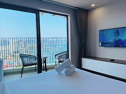 Gold Coast Balcony Serviced Apartment