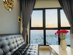 Gold Coast Balcony Serviced Apartment