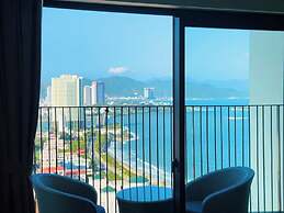 Gold Coast Balcony Serviced Apartment