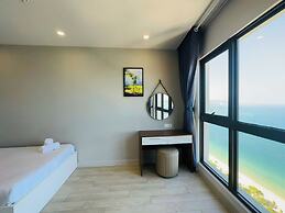 Gold Coast Balcony Serviced Apartment