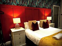 Sleeps10-parking-garden-hottub-petfriendly