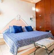 Playa Azul Apt with Sea views & Pool