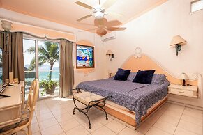 Playa Azul Apt with Sea views & Pool