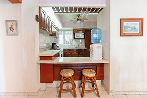 Playa Azul Apt with Sea views & Pool