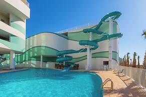 Turquoise Place 2205 C