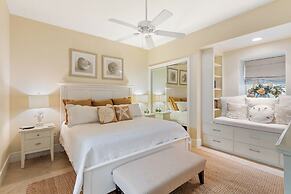 Turquoise Place 2205 C