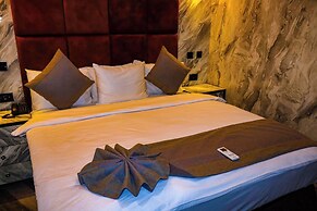 McDons Skye Hotel and Suites