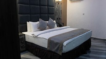 McDons Skye Hotel and Suites